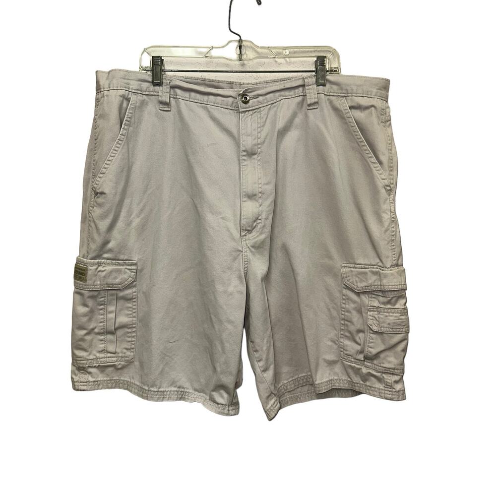 Wrangler Men's Cargo Shorts Size‎ 42 Khaki Utility Pocket Casual Outdoor Shorts